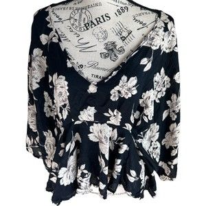 BOG collective floral boho shirt size Medium New With Tag